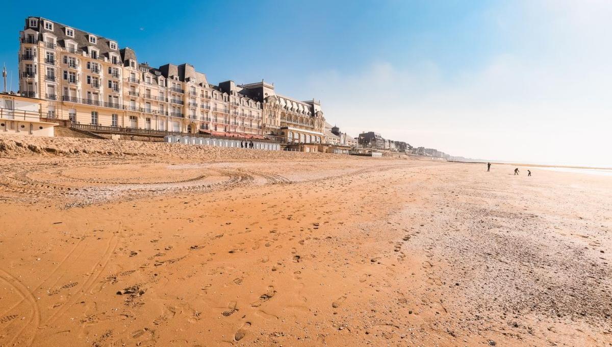 La Perle Bleue-T2 Hypercentre -3 Min De La Mer Cabourg Exterior photo